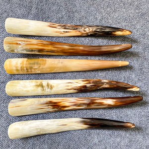 Cuchara para Zapatos de Cuerno de Búfalo Personalizable, Hecha a Mano con Artesanía Natural, de la Mejor Calidad, Tamaño Largo, Fácil de Usar, con Logotipo, Color Natural. - Product Image 3