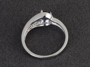 แหวนแต่งงาน แหวนไพลินสีน้ำเงิน ทรงกลม พลอยสีน้ำเงิน เงินสเตอร์ลิง เครื่องประดับประจำเดือนเกิดเดือนกันยายน - Product Image 2