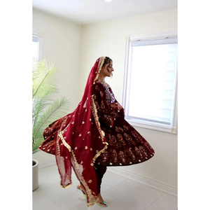 Robe longue à volants pour femmes, style afghan Kuchi, brodée et ornée de paillettes, pour mariage ou soirée traditionnelle, tenue traditionnelle afghane Kuchi - Product Image 3