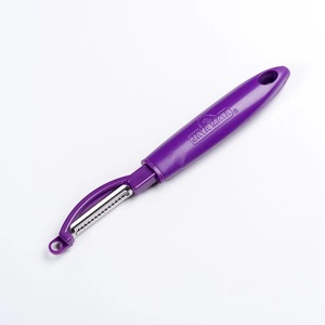 Éplucheur à julienne JAYA MATA JM124 avec lame en acier inoxydable japonais, manche ergonomique en ABS pour fruits, légumes et garnitures - Product Image 4