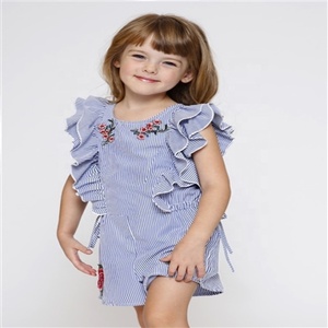 Barboteuse à rayures moderne pour enfants, tenue brodée à fleurs, manches évasées, tunique en coton pour petits filles, tendance été 2019 - Product Image 1