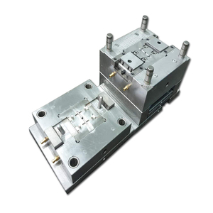 Molde de inyección de plástico personalizado para piezas de plástico de precisión - inserciones intercambiables - Product Image 2