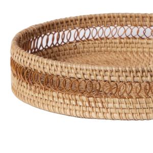 Plateau de service rond décoratif en rotin avec bordure tressée complexe, organiseur de table en osier écologique et plateau de cuisine durable - Product Image 1