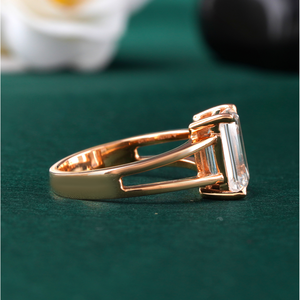แหวนหมั้นทองคำโรสโกลด์ 14K ประดับเพชรแล็บโกรว์ทรงเอเมอรัลด์ 3.01 กะรัต ดีไซน์แบบแยกก้าน - Product Image 2