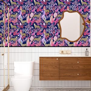 Papel Tapiz Autoadhesivo Impermeable con Diseño de Leopardo y Animales de la Selva, Hojas Rosas Tropicales - Product Image 4