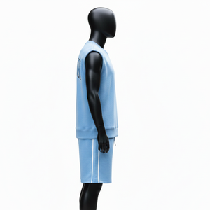 Ensemble court sans manches 100 % coton pour homme, en molleton français premium, bleu ciel, avec logo brodé en chenille, style streetwear personnalisé - Product Image 3