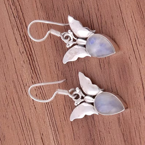 Pendientes Colgantes Bohemios Hechos a Mano de Plata de Ley 925 Bañados en Oro con Ópalo Blanco, Ideales para Fiestas y Regalos, Hipoalergénicos - Product Image 6
