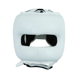 Casque de boxe personnalisé de haute qualité avec logo, respirant, en cuir, réglable, confortable, unisexe, doté de caractéristiques de sécurité pour le taekwondo et le kayak - Product Image 3