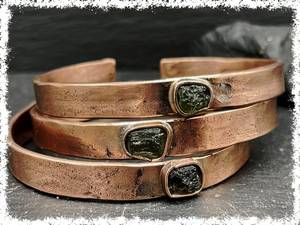 Handmade <b>Copper</b> Moldavite Bangle <b>Bracelet</b> Czech Healing Gemstone - Product Image 5