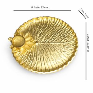 Bandeja Metálica en Forma de Hoja de Loto con Portavelas, Decorativa, de Aluminio Dorado, para Pooja, Centro de Mesa, Plato para Flores Hecho a Mano - Product Image 3