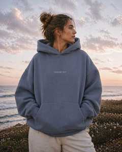 Sudadera con Capucha Extra Grande Personalizada para Invierno, Texto Personalizado en la Parte Delantera y Trasera, Sudadera Minimalista de Estilo Urbano con Nombre Personalizado, Regalo para Ella - Product Image 2