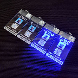 5 Badges nominatifs LED de luxe pour personnel, porte-cartes d'identification d'employé personnalisés, gravure unique, plastique imprimé UV, accès VIP visiteur Japon - Product Image 3