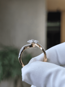 Anillo Floral con Diamante Cultivado en Laboratorio de 0.55 CT, Oro, Diseño Abierto, Pavé, Joyería de Aniversario para Mujer - Product Image 3