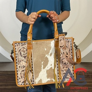 Sac fourre-tout floral en cuir taillé à la main pour femmes sac à bandoulière en cuir véritable dissimulé sacs à main en cuir de vachette - Product Image 1