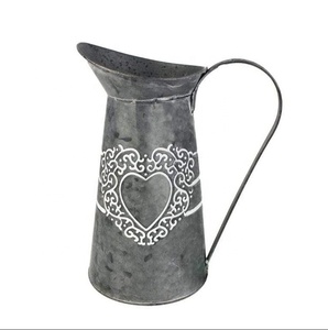 Jarra de agua de metal galvanizado estilo granja hecha a mano, recipiente saludable con caño de cobre y mango para fiestas - Product Image 3