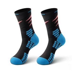 Men's Ankle Sports <b>Socks</b> <b>Black</b> White Geometric Pattern Anti-Slip Knitted Polyester Spandex Summer Breathable - Product Image 4