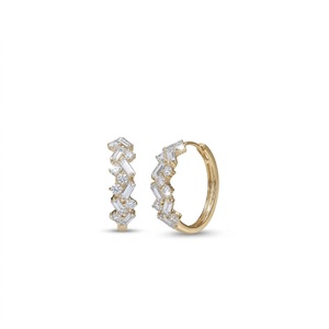 ต่างหูทองคำแท้ 14K สีเหลือง รูปทรงซิกแซกประดับเพชรทรงบาแกตต์และทรงกลม เพชรสร้างในห้องปฏิบัติการ ดีไซน์มินิมอล เรียบหรู แบบห่วงกอดหู - Product Image 5