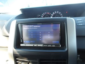 สำหรับรถยนต์ Voxy ZRR70G ปี 2010-Dar Es Salaam จากญี่ปุ่น เกียร์อัตโนมัติ วิ่งมากกว่า 100,000 ไมล์ เครื่องยนต์ 4 ลิตร - Product Image 4