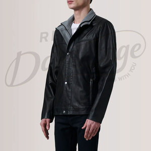Chaqueta Premium para Hombre de Cuero Genuino Negro con Capucha Desmontable Gris, Ajuste Delgado, Estilo Casual Moto Bomber - Product Image 4