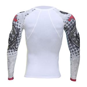 Bajo costo precios más bajos logotipo personalizado impreso camisa de compresión UV en blanco MMA rash guard sublimado BJJ surf Rash Guards para hombres - Product Image 5