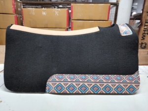 Tapis de selle western profilé haut de gamme avec motif tribal, base robuste et absorption des chocs pour l'équitation - Product Image 6