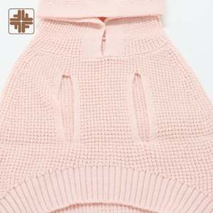 Pull à capuche classique moderne pour chien et chat fabriqué à Taïwan - 100% coton biologique, saison printemps, confortable et lavable - Product Image 2