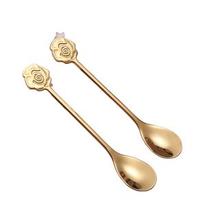 Cuillère de service élégante en laiton antique, design ornemental pour la vaisselle de restaurant, pour hôtel, restaurant, décoration de la maison - Product Image 1