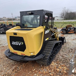 Poignée de direction de haute qualité pour skid steer Asv Rt50, conçue pour un mouvement précis et adaptée aux environnements de travail exigeants. - Product Image 1