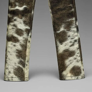 Pantalones de cuero estilo occidental para hombre con estampado de vaca en venta. Pantalones de cuero para hombre de la mejor calidad. Personalización directa de fábrica disponible. - Product Image 5