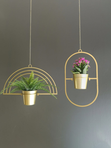 Pot de fleurs suspendu en métal doré avec des motifs d'arche et de cadre arc-en-ciel, support de pot de fleurs suspendu moderne pour plantes d'intérieur, contemporain - Product Image 3