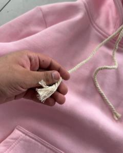 Sudaderas Holgadas con Capucha Unisex de Algodón Grueso Cómodas y Elegantes Estilo Urbano con Estampado Puff y Pedrería Fabricante Mayorista - Product Image 6