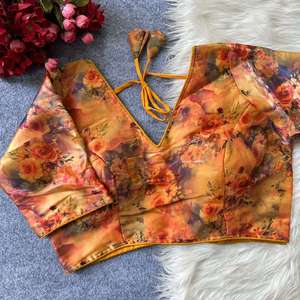 Blusa de Diseño con Estampado Multicolor en Toda la Superficie, con Botones Elegantes, Acolchada, Suave, Lista para Usar, Completamente Cosida - Product Image 2