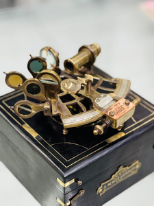 Sextant Nautique en Laiton, Instrument de Navigation Vintage, Cadeau Maritime Personnalisé, Décoration Marine Antique, Cadeau pour Explorateur et Capitaine - Product Image 3