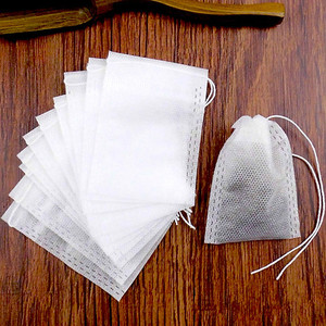 Tissu non tissé en microfibre industrielle, imperméable à l'huile et à l'eau, écologique, laminé PVC, 100% polyester, fabriqué au Vietnam - Product Image 3