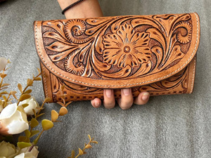 New Western Style <b>Coloured</b> Tooled Leather Clutch Women Designed Purse Hot Selling Compact Size Tooled Leather Trendy Clutches - Product Image 2