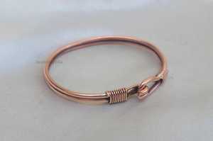 Pulsera de Cobre Puro Ajustable, Brazalete de Cobre Puro - Hecho a Mano en India por N.S Overseas - Product Image 1