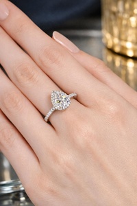 Anillo de compromiso con halo de diamantes de corte pera de moissanita para mujer, plata 925, regalo de aniversario para amantes - Product Image 4