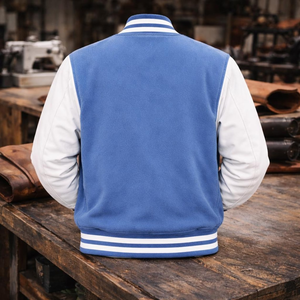 Chaqueta Varsity para Hombre con Bloques de Color, Mangas Blancas, Cuerpo Azul, Cuello a Rayas, Estilo Deportivo de Béisbol - Product Image 2