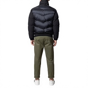 Chaqueta Acolchada Negra Personalizada para Hombre, de Alta Calidad, Cálida, para Invierno, Ropa de Calle, Venta al Por Mayor OEM - Product Image 2