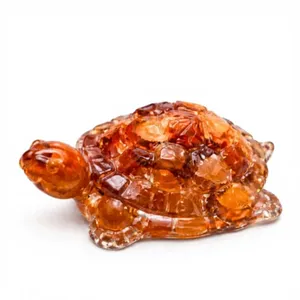 Venta al por mayor ALIZA AGATE EXPORTS: Decoración de tortuga de cristal de cornalina y orgonita hecha a mano, de 2.7 pulgadas, con chips de resina y piedras preciosas, a la última moda. - Product Image 1
