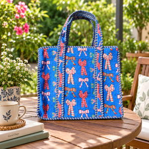 Sac fourre-tout en coton matelassé fait main en Inde, imprimé ruban, style bohème côtier, sacs à main pour femmes - Product Image 2