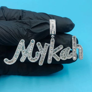 Colgante de Letra Personalizada para Hombre, con Nombre, Número o Logotipo, de Plata de Ley 925, con Diamantes de Corte Esmeralda, Estilo Hip Hop, para Fiesta - Product Image 1