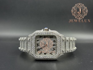 Montre de luxe Hip Hop Moissanite pour homme, style diamant, finition glacée, inspirée des célébrités, disponible à la vente - Product Image 1