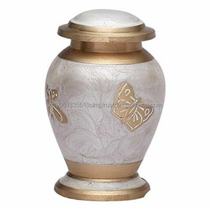 Urnas de Cremación de Alta Calidad al por Mayor para Cenizas Humanas y de Mascotas, Urnas de Metal con Grabado de Mariposa, Acabado en Esmalte Blanco Perla - Product Image 4