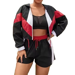 ชุดเซ็ต 2 ชิ้น แฟชั่นเสื้อแจ็คเก็ตกันลมแบบสั้นสำหรับผู้หญิง ชุดเสื้อครอปแขนยาวสีตัดกับกางเกงขาสั้น รุ่น 2026 - Product Image 1