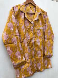 Conjunto de Pijama de Manga Larga 100% Algodón con Estampado de Tigre Personalizado en Color Amarillo para Mujer a Precio de Mayoreo - Product Image 6