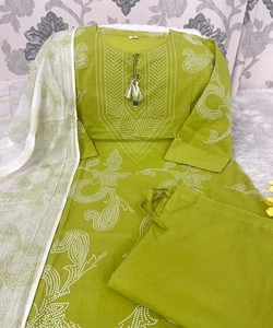 Salwar Kameez Dupatta de Algodón Tradicional para Mujer, Verde, Estilo Informal de India y Pakistán, Largo hasta el Tobillo, Corte Regular, SHAGUN 85143 - Product Image 4