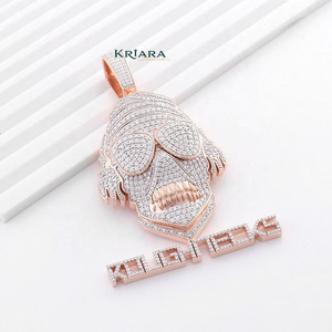Colgante de Plata 925 Bañado en Oro de 14K con Moissanita, Diseño Cara de Mono con Gafas de Sol, Estilo Hiphop, Amuleto Temático, Unisex, Uso Diario - Product Image 1