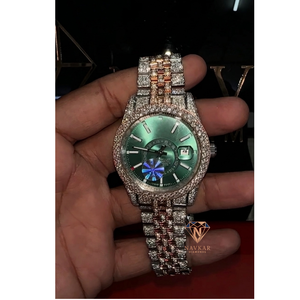 Reloj de Lujo para Hombre con Diamantes Moissanite de Alta Demanda, Piedras VVS, Colección de Joyería Hip Hop Disponible para la Venta - Product Image 1