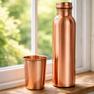 Botella de agua minimalista de cobre, diseño moderno, elegante botella metálica para oficina, escritorio, viajes, estilo de vida, hidratación premium - Product Image 1